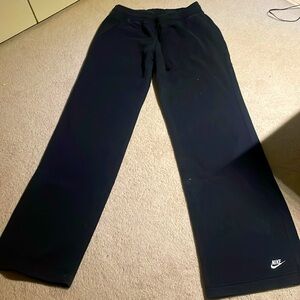 Black Nike Wideleg sweat pants